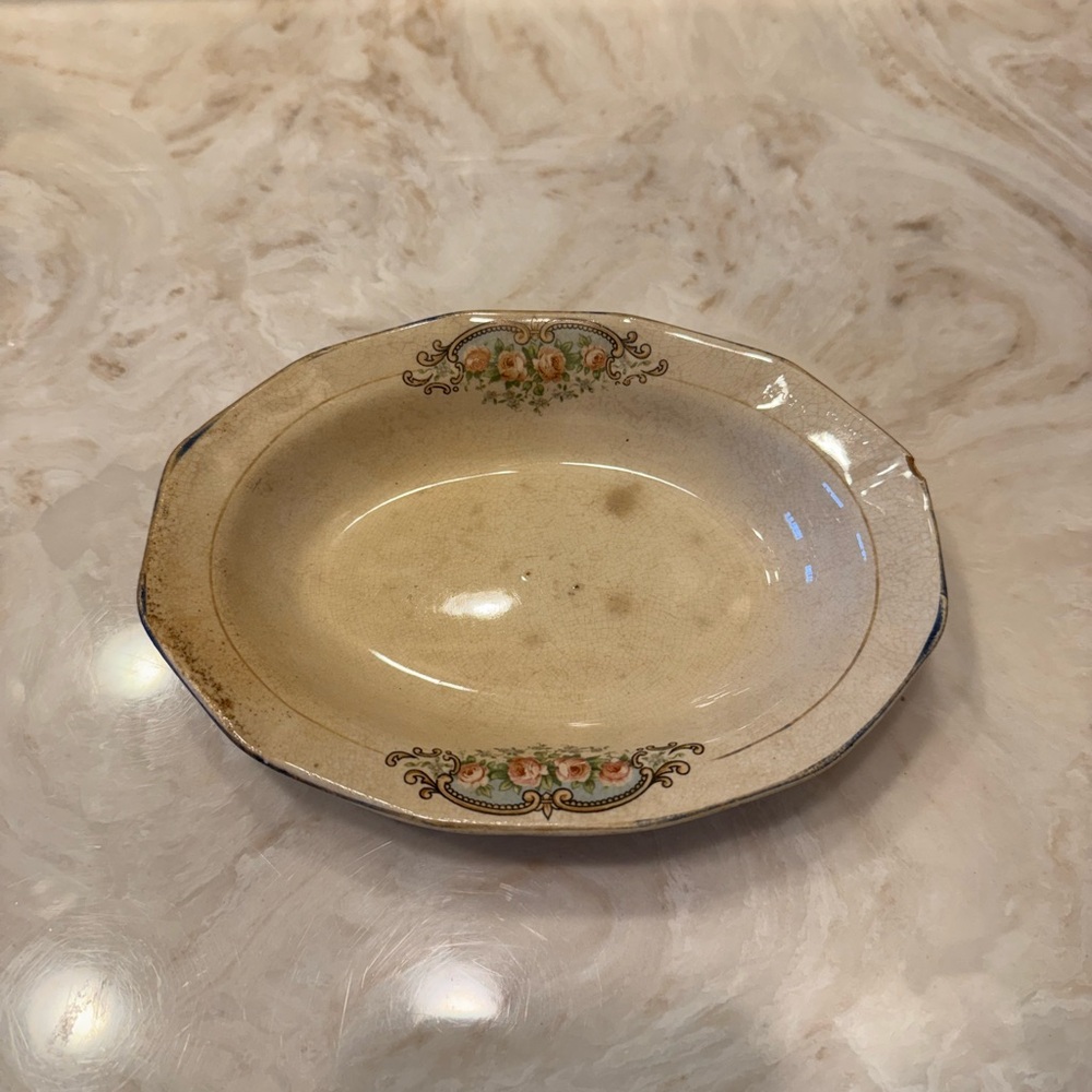 Vintage Martha Washington Oval China Bowl. - Picture 4 of 5